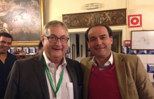El Dr. Ribera con el Dr. Siebenrock, presidente de la Efort y uno de los padres del concepto del choque femoroacetabular de berna