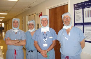 Los Dres Muela y Montilla con el Dr Thornhill en Boston.