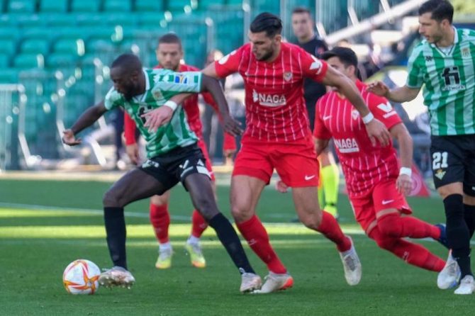 Felicitamos a Youssouf Sabaly por su gran debut  tras un intenso periodo de recuperación