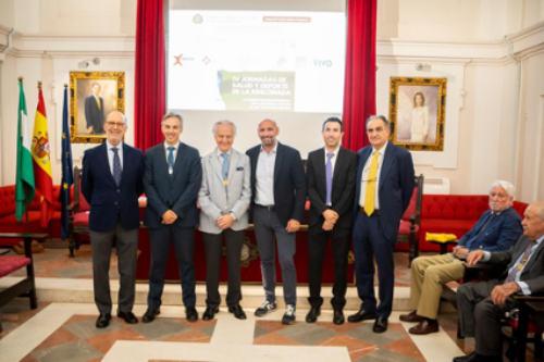 El Dr. Muela participa en la Real Academia de Medicina de Sevilla. En el “Abordaje de la lesión en el mundo del fútbol“