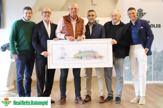 El Dr. Muela Velasco, en el merecido reconocimiento a casi 40 años de servicio al Real Betis Balompié del Dr. Tomás Calero