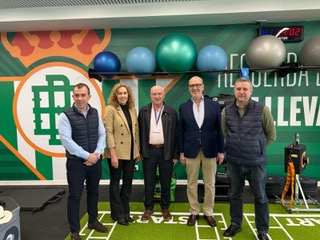 Visita del Decano de la Facultad de Ciencias de la Salud de la Universidad Loyola a la Ciudad Deportiva del Real Betis Balompié